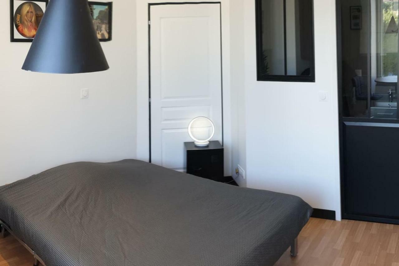 L'Appart'Hotel Vous Accueille Au Coeur De Chaumont โชมง ภายนอก รูปภาพ