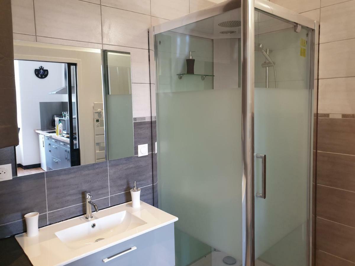 L'Appart'Hotel Vous Accueille Au Coeur De Chaumont โชมง ภายนอก รูปภาพ